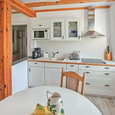Wokuhl-dabelow Apartment